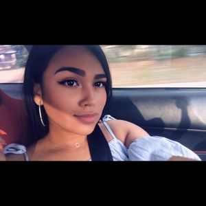 Meet your Posher, Nicole